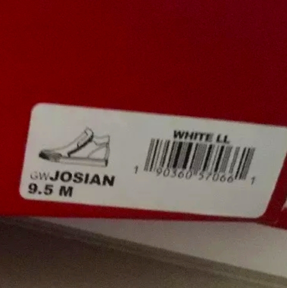 Guess - Picture 2 of 2